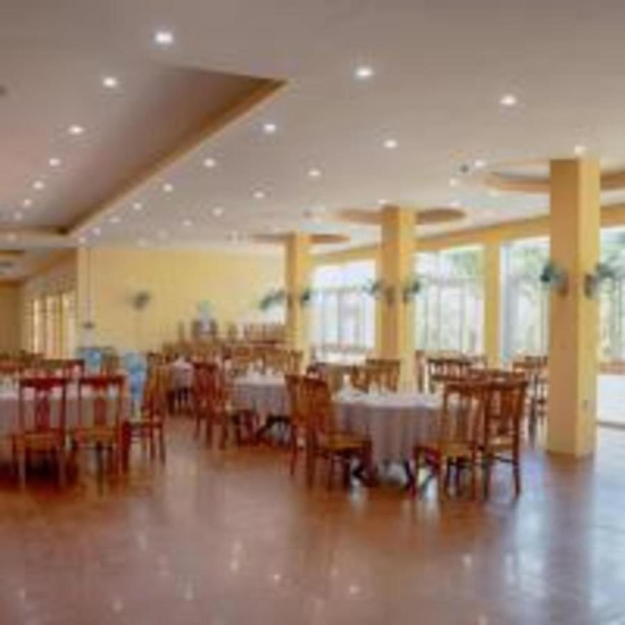 Khach San Ngan Hang - Bank Hotel Вунгтау Экстерьер фото