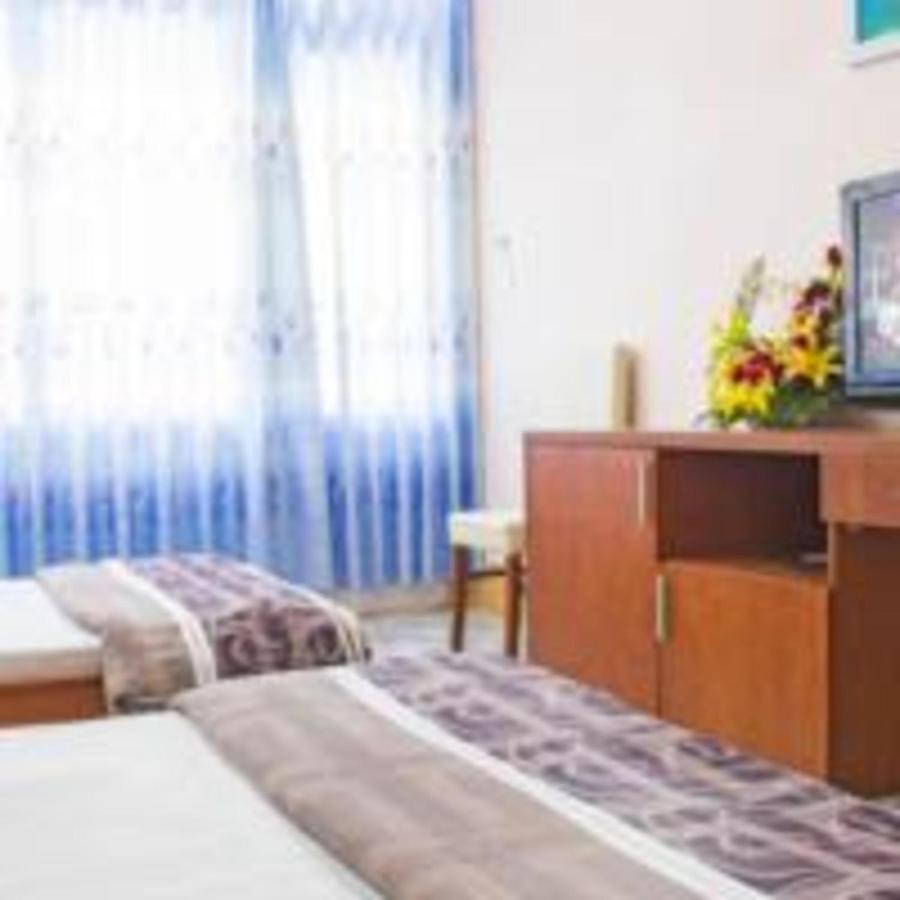 Khach San Ngan Hang - Bank Hotel Вунгтау Экстерьер фото