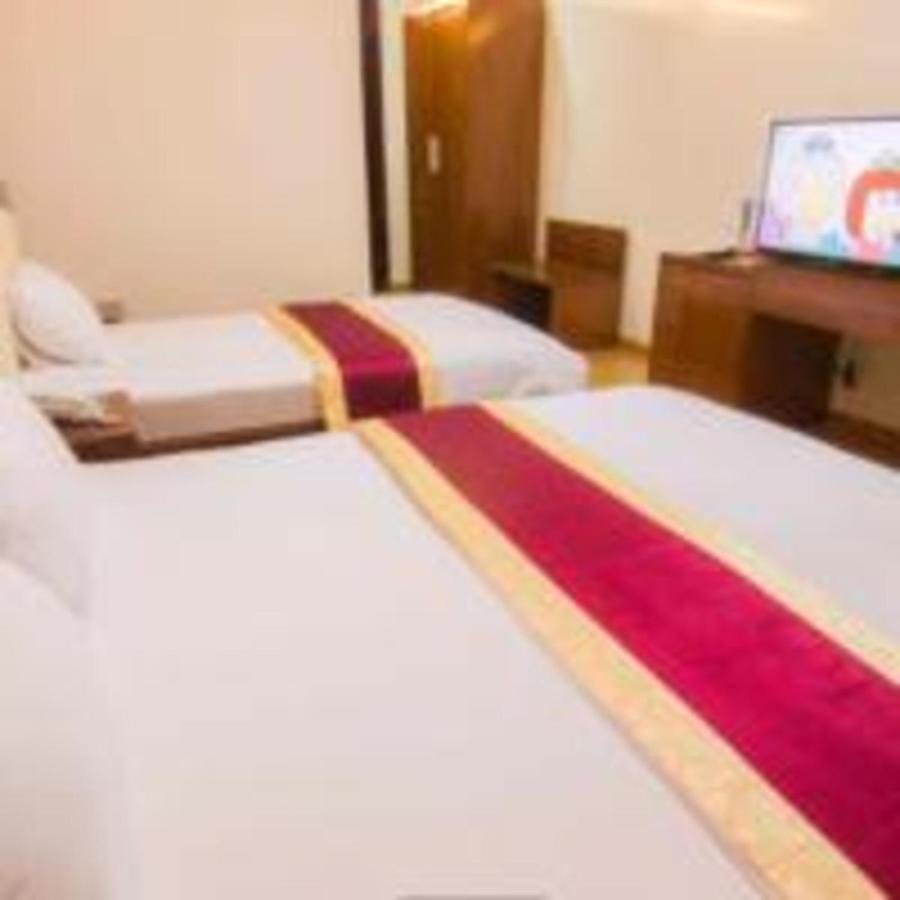 Khach San Ngan Hang - Bank Hotel Вунгтау Экстерьер фото